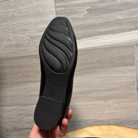 Clark’s Juliet Monte black leather slip on shoe size 5- like new! - Picture 7 of 8
